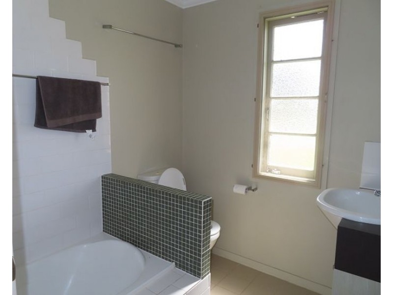 63 Reid Road, Severnlea QLD 4380