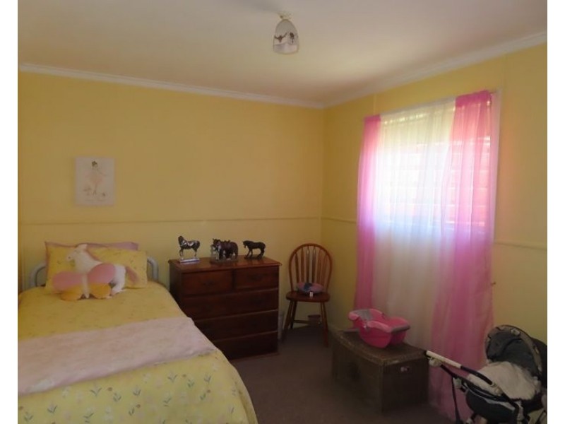 63 Reid Road, Severnlea QLD 4380