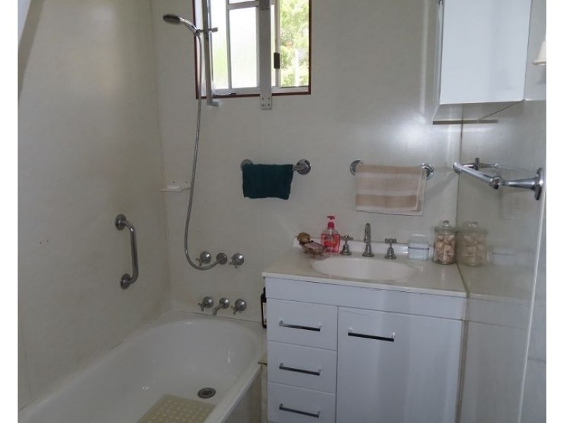 63 Reid Road, Severnlea QLD 4380