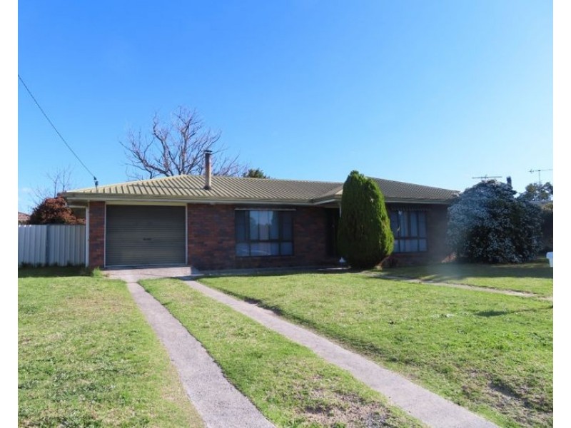 11 Mackenzie Street, Stanthorpe QLD 4380