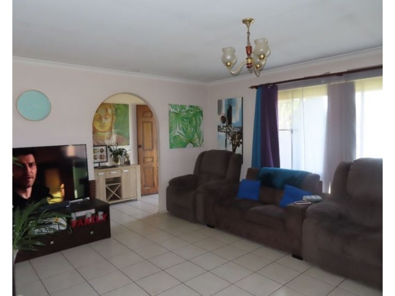 11 Mackenzie Street, Stanthorpe QLD 4380