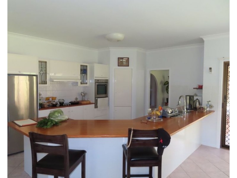 42 Vallah Road, Stanthorpe QLD 4380