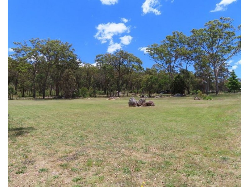 42 Vallah Road, Stanthorpe QLD 4380