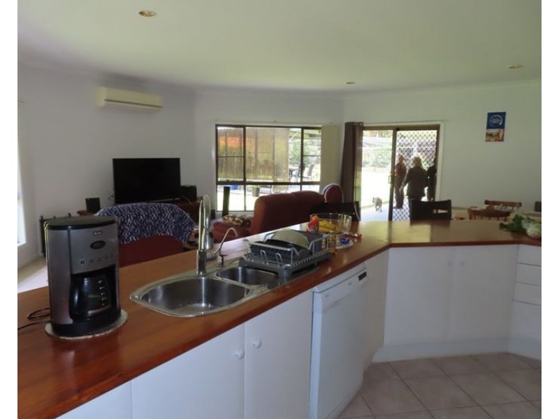 42 Vallah Road, Stanthorpe QLD 4380