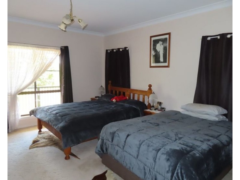 42 Vallah Road, Stanthorpe QLD 4380