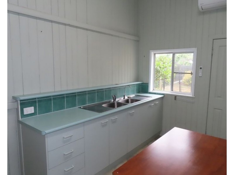 101 Amosfield Road, Stanthorpe QLD 4380