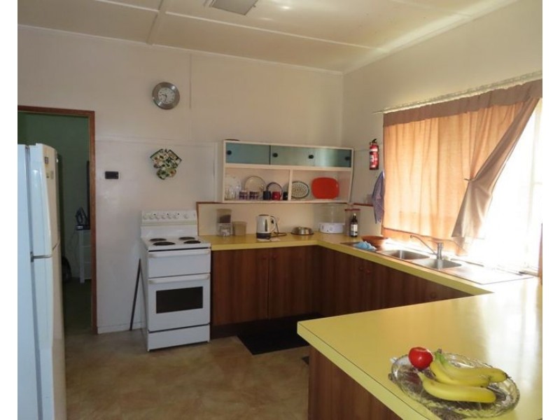 6 Allison Street, Stanthorpe QLD 4380