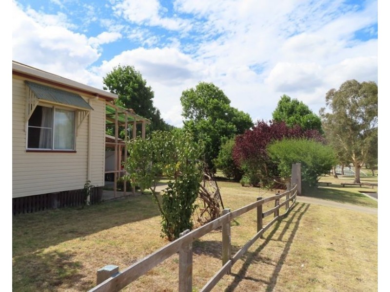 6 Allison Street, Stanthorpe QLD 4380