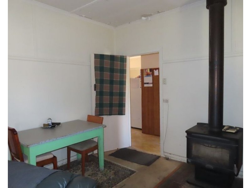 6 Allison Street, Stanthorpe QLD 4380