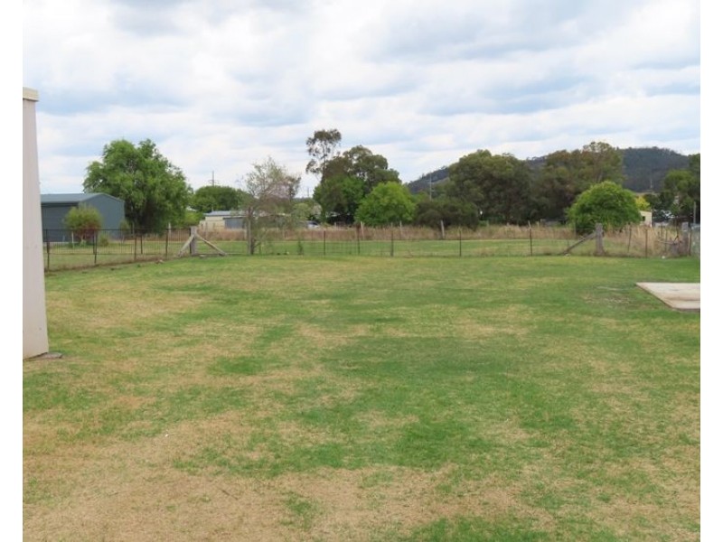 12 Johnson Street, Stanthorpe QLD 4380