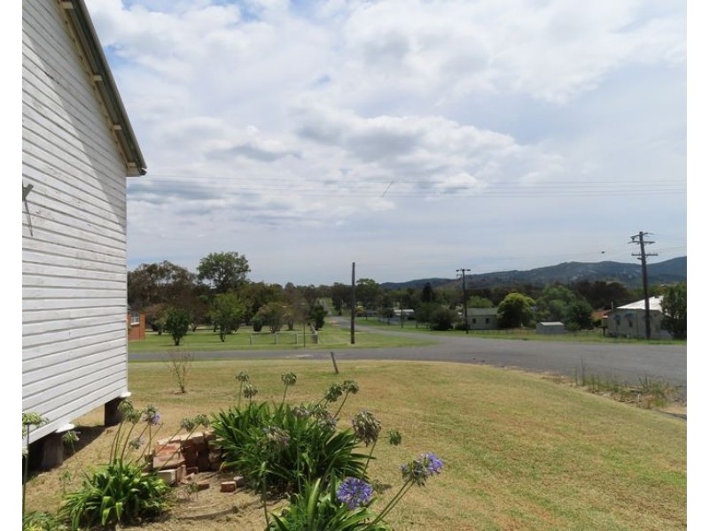46 Glenlyon Street, Wallangarra QLD 4383