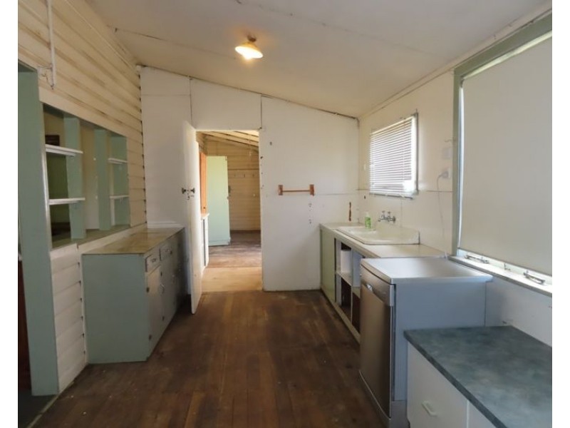 46 Glenlyon Street, Wallangarra QLD 4383