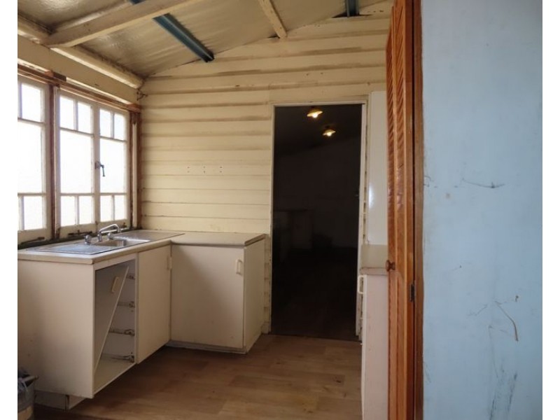 46 Glenlyon Street, Wallangarra QLD 4383