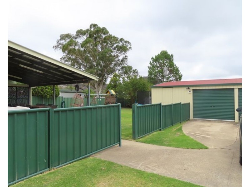 86 Lock Street, Stanthorpe QLD 4380