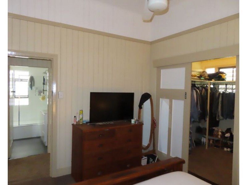 86 Lock Street, Stanthorpe QLD 4380