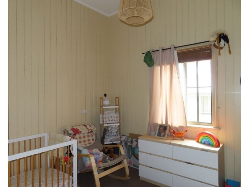 86 Lock Street, Stanthorpe QLD 4380