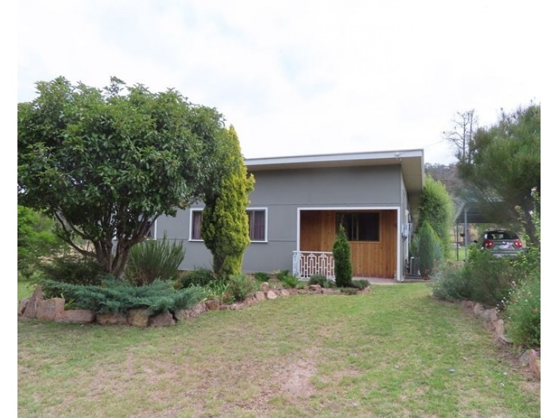 2230 Pyramids Road, Wyberba QLD 4382