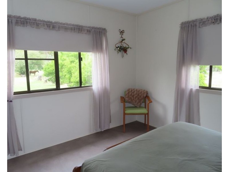 2230 Pyramids Road, Wyberba QLD 4382