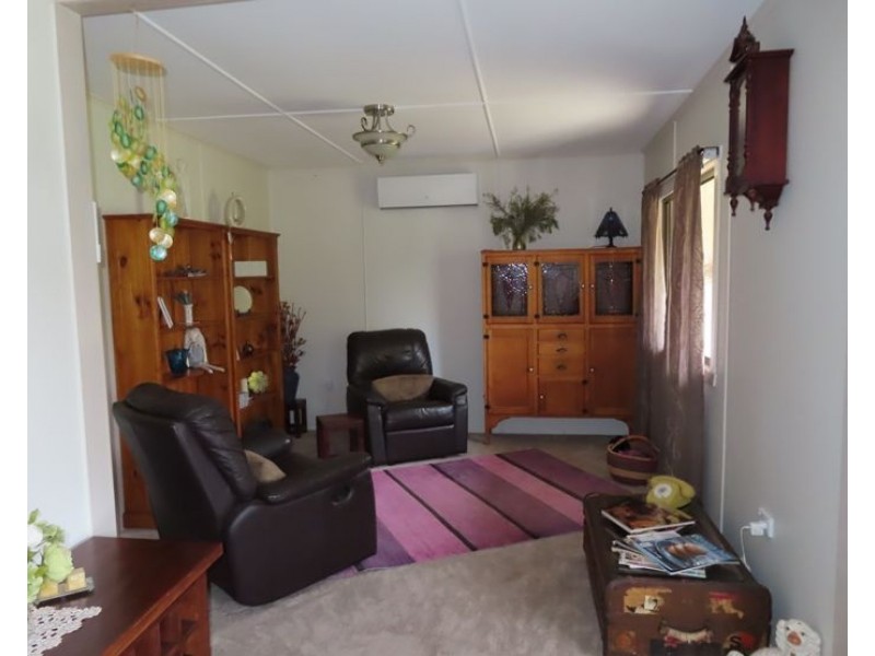 2230 Pyramids Road, Wyberba QLD 4382