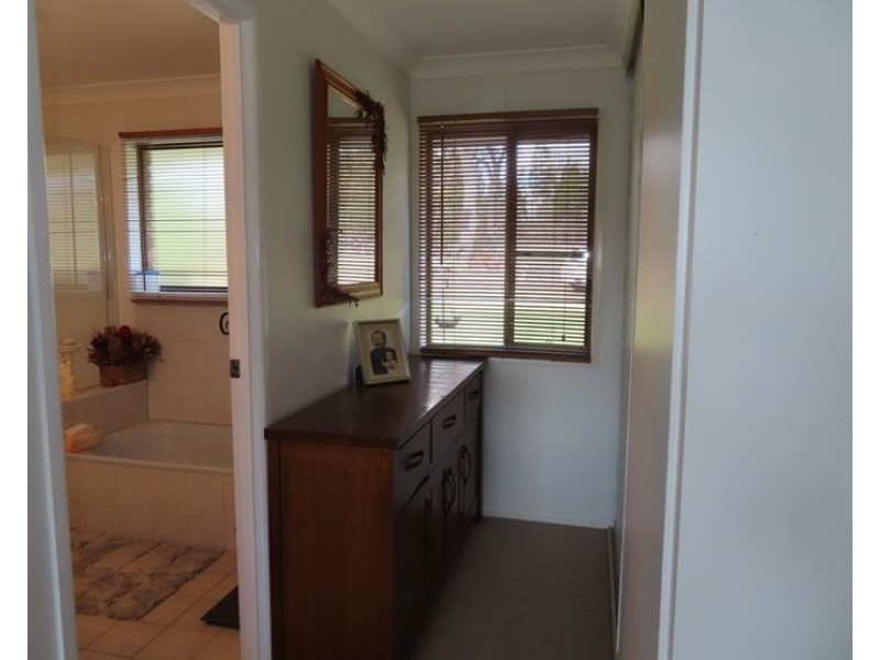 72 Cala Lane, Glen Aplin QLD 4381