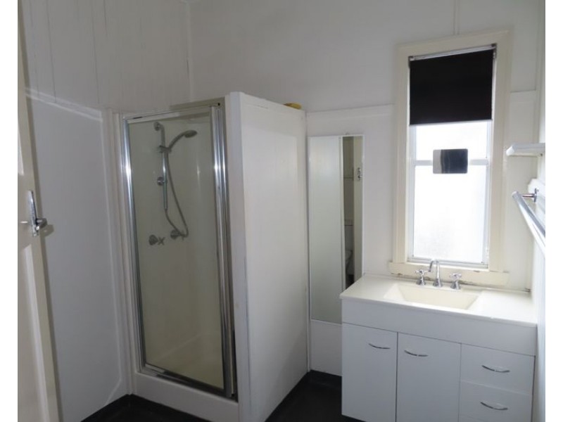 2 Bridge Street, Stanthorpe QLD 4380