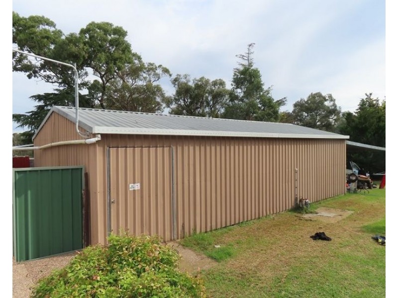 26806 New England Highway, Stanthorpe QLD 4380