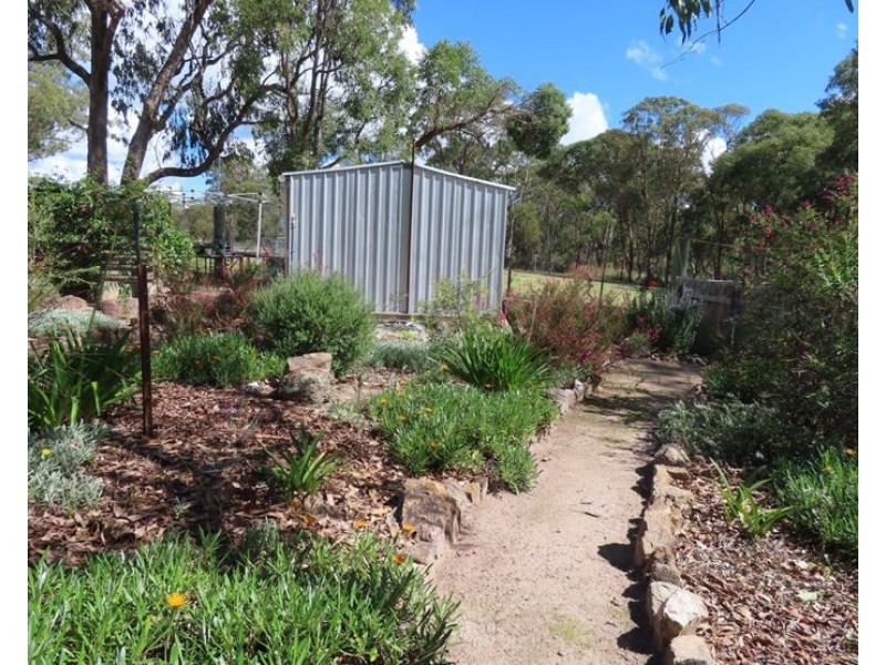 17 Miners Lane, Glen Aplin QLD 4381