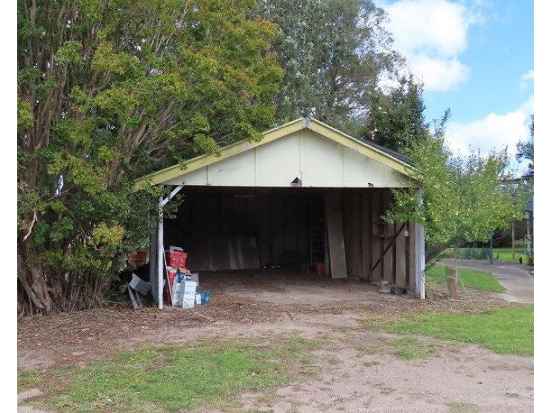 108 Halloran Drive, Thulimbah QLD 4376