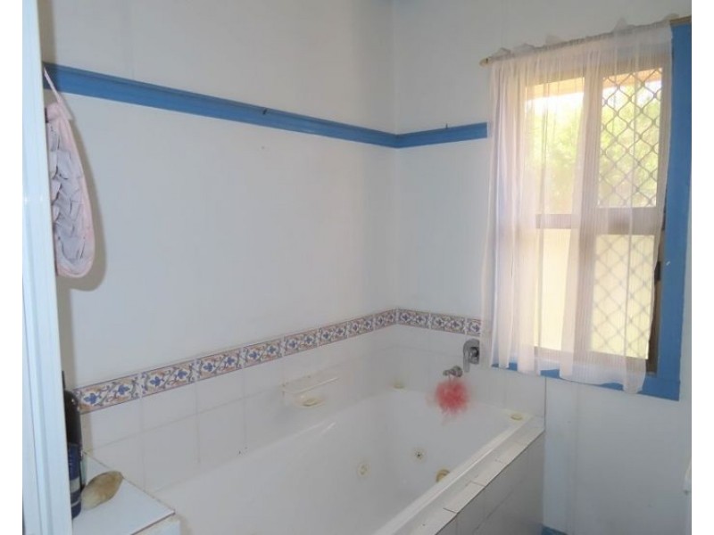 120 Folkestone Street, Stanthorpe QLD 4380