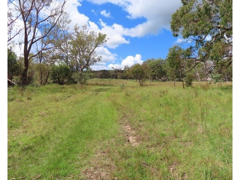 48 O’Keefe Road, Stanthorpe QLD 4380