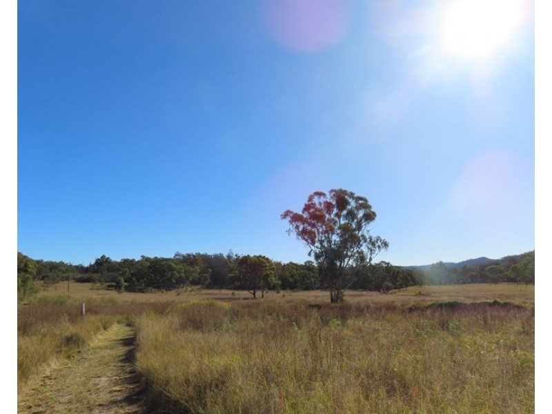 487 Bents Road, Ballandean QLD 4382