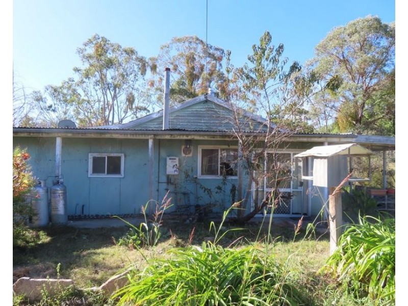 487 Bents Road, Ballandean QLD 4382