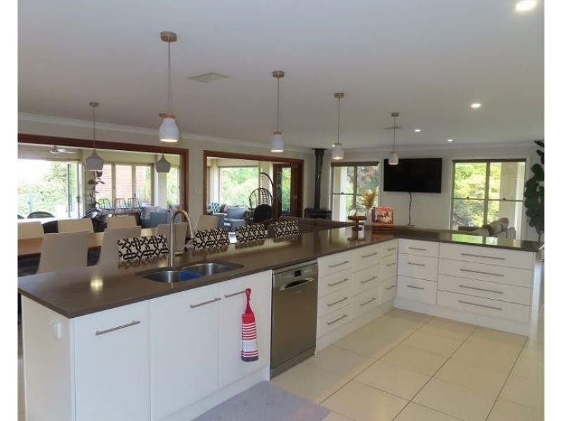 84 Halloran Drive, Thulimbah QLD 4376