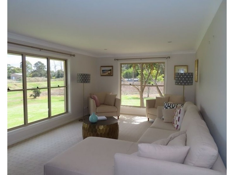 84 Halloran Drive, Thulimbah QLD 4376