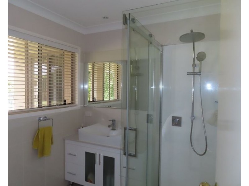 84 Halloran Drive, Thulimbah QLD 4376