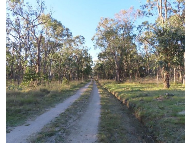 1113 Sugarloaf Road, Sugarloaf QLD 4380