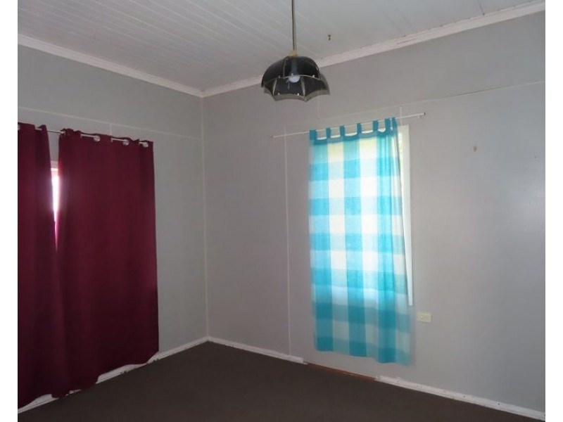 12 McGregor Terrace, Stanthorpe QLD 4380