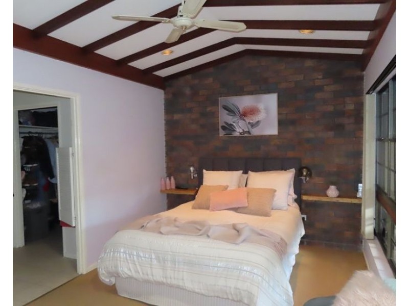 96 Old Caves Road, Stanthorpe QLD 4380