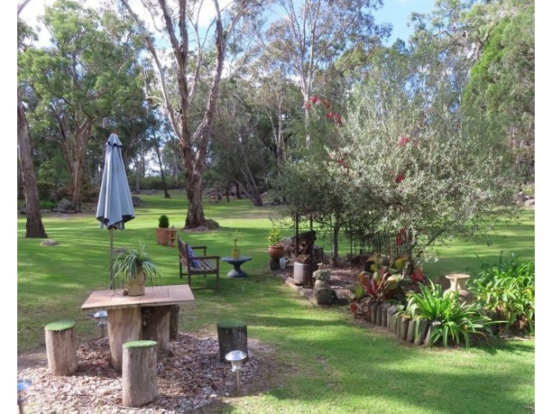96 Old Caves Road, Stanthorpe QLD 4380