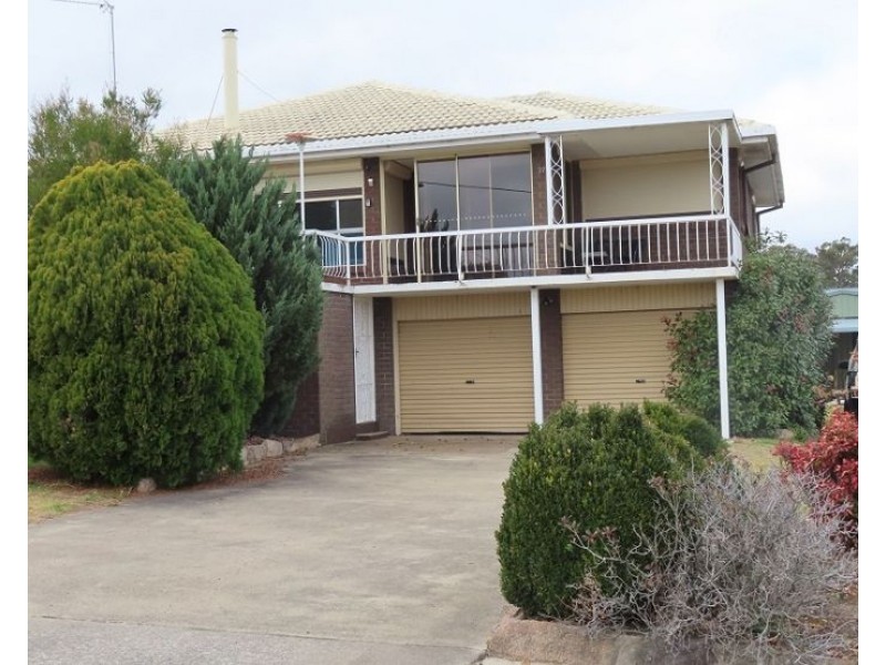 27 Granite Street, Stanthorpe QLD 4380