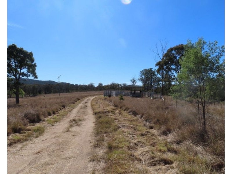2913 Old Stanthorpe Road, Dalveen QLD 4374