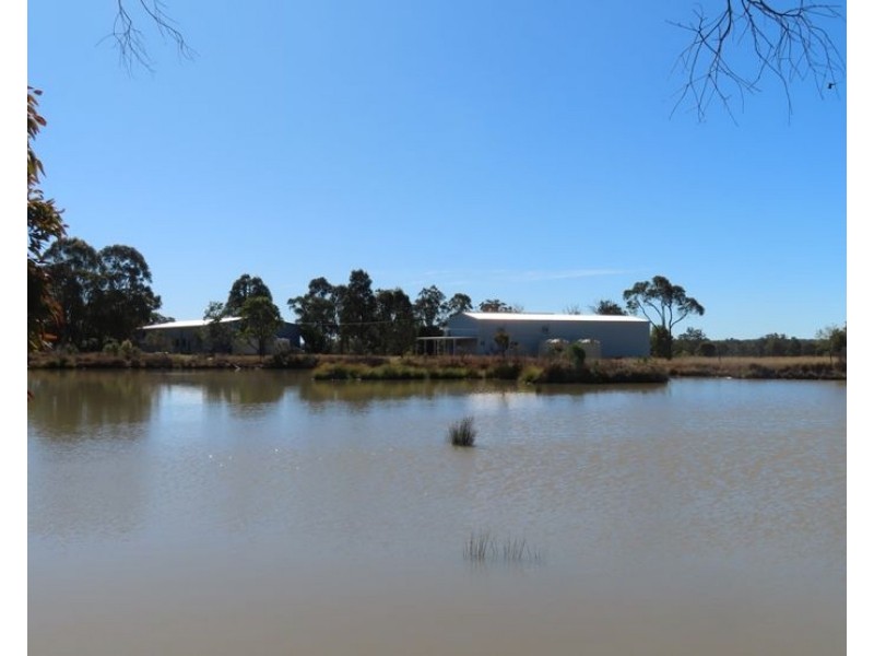 22460 New England Highway, Dalveen QLD 4374