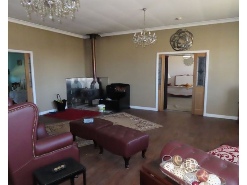 22460 New England Highway, Dalveen QLD 4374