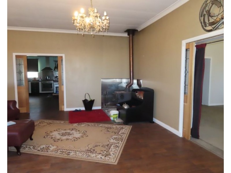 22460 New England Highway, Dalveen QLD 4374