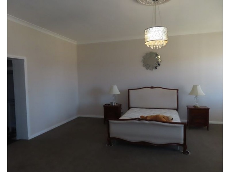 22460 New England Highway, Dalveen QLD 4374