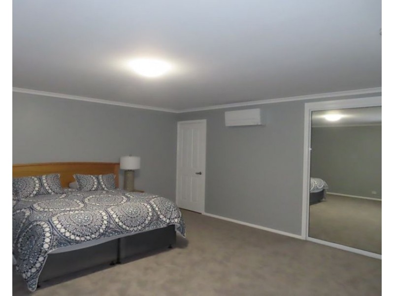 22460 New England Highway, Dalveen QLD 4374