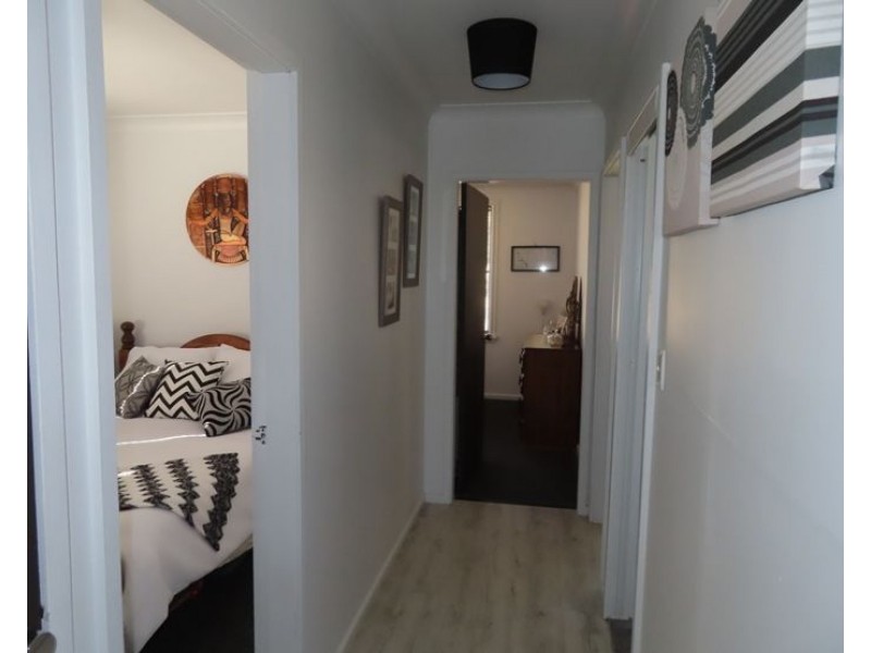 17 Forrest Street, Glen Aplin QLD 4381