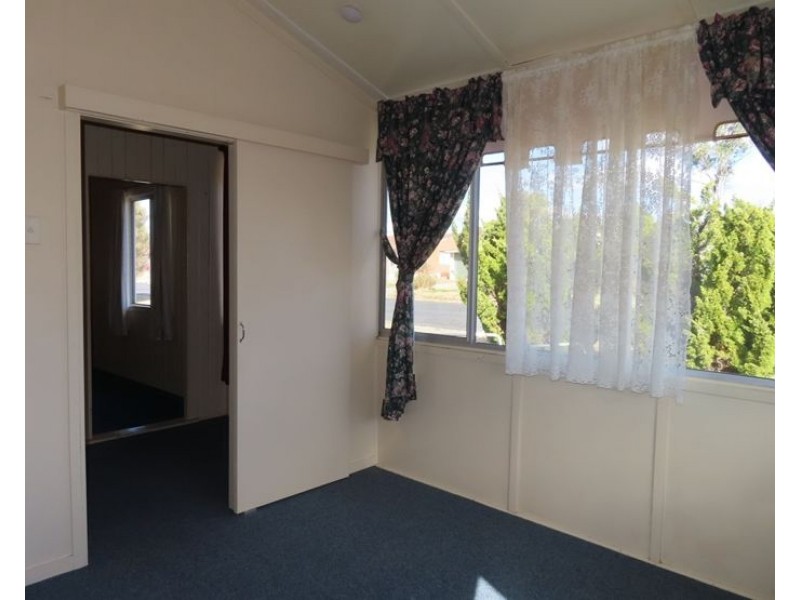 4 Pierpoint Street, Stanthorpe QLD 4380