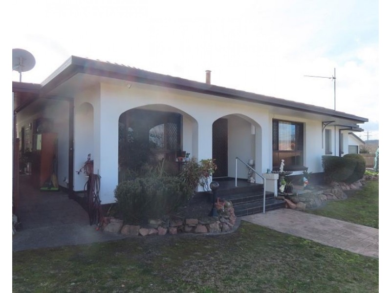 66 Amosfield Road, Stanthorpe QLD 4380