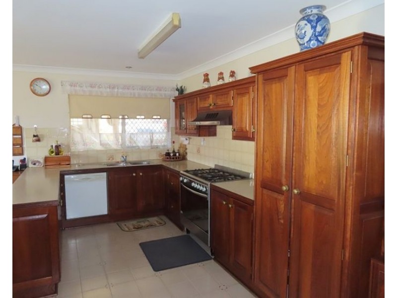 66 Amosfield Road, Stanthorpe QLD 4380